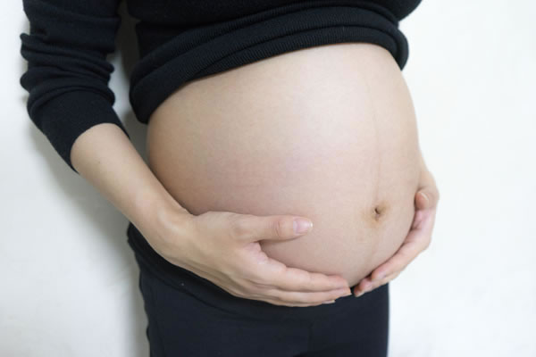 输卵管妊娠治疗方法，患有输卵管积水要你管管如何治疗？